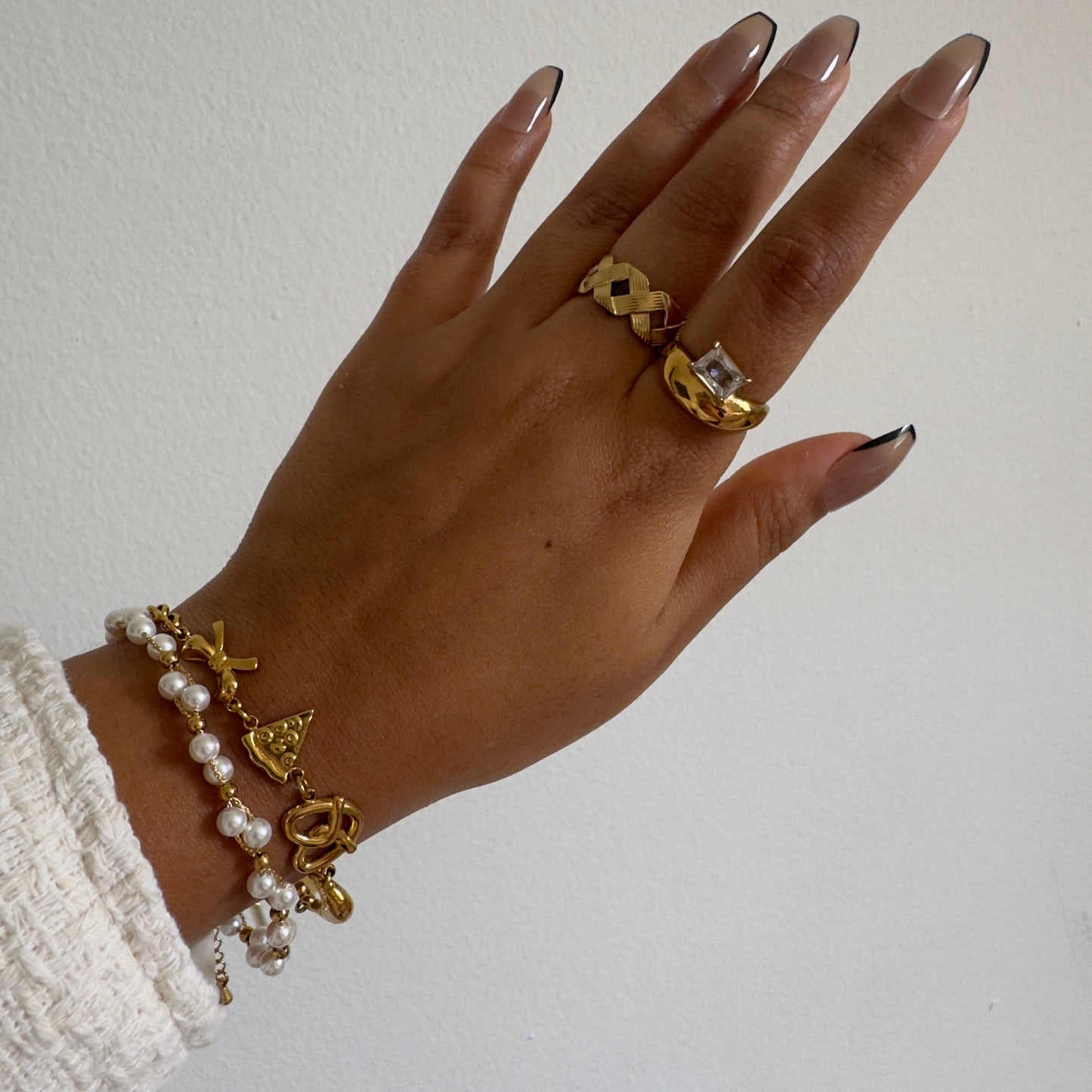 Nova Zirconia Ring