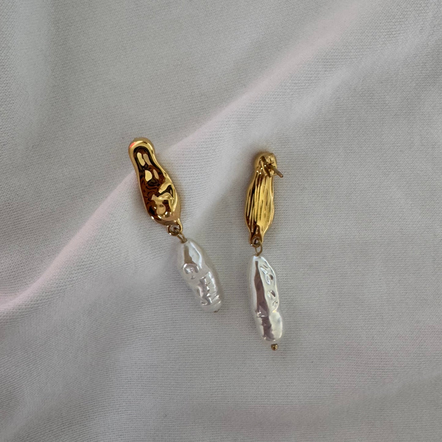 Molten Pearl Drops